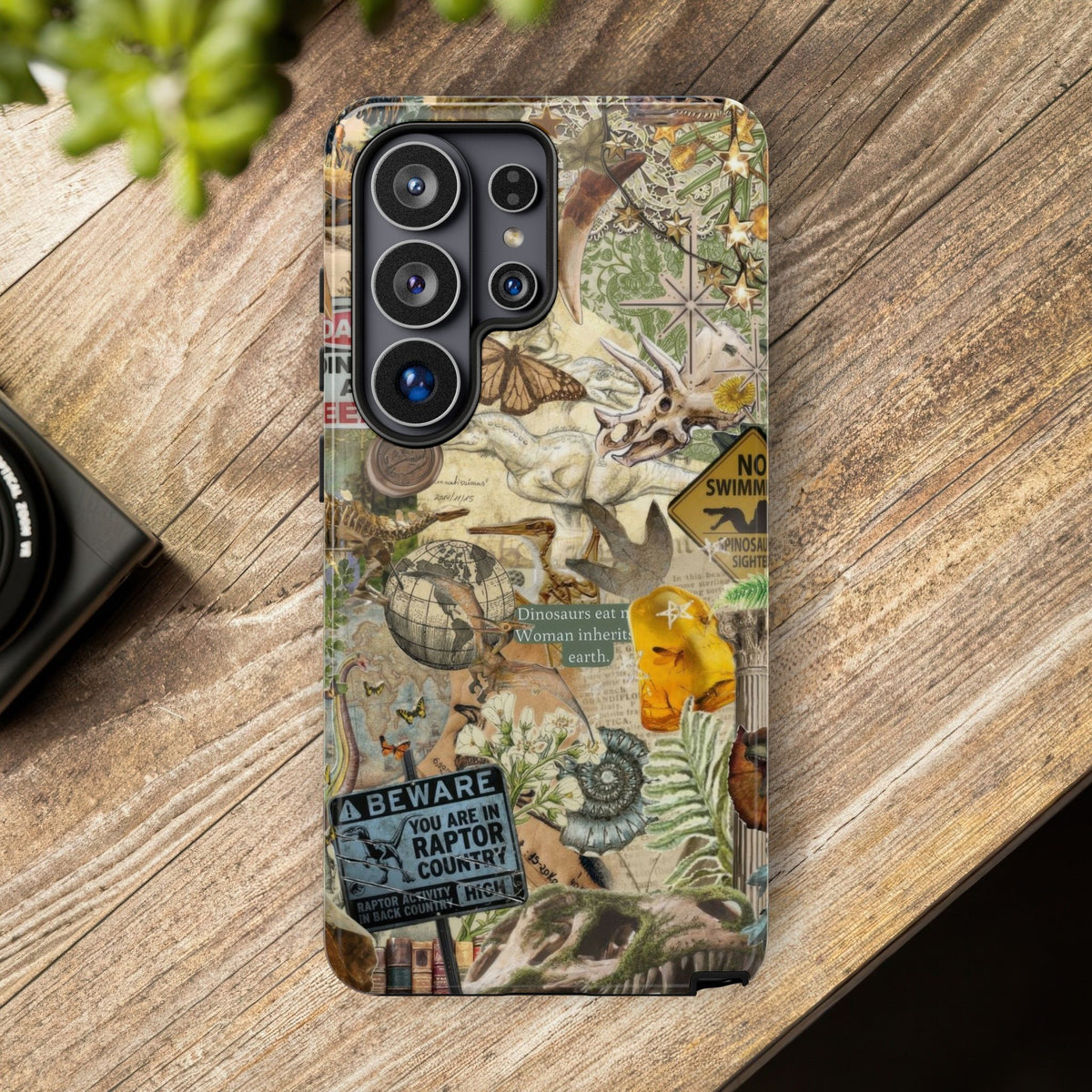 Aesthetic Dinosaur Case - Vintage Jurassic World Graphic Tough Phone Cases