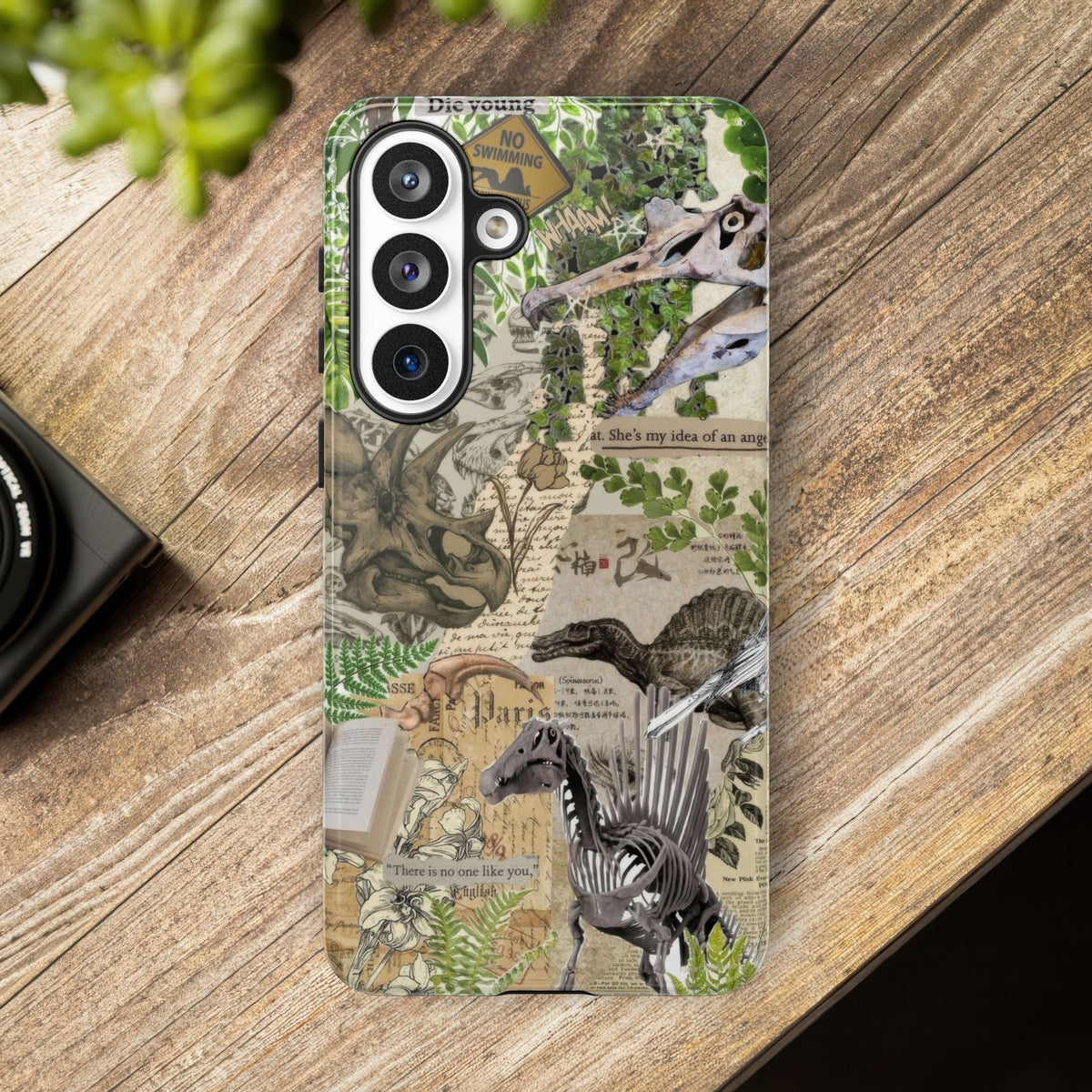 Aesthetic Dinosaur Case - Vintage Jurassic World Graphic Tough Phone Cases