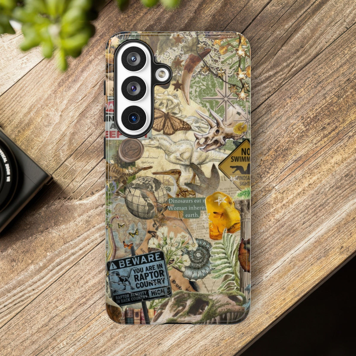 Aesthetic Dinosaur Case - Vintage Jurassic World Graphic Tough Phone Cases